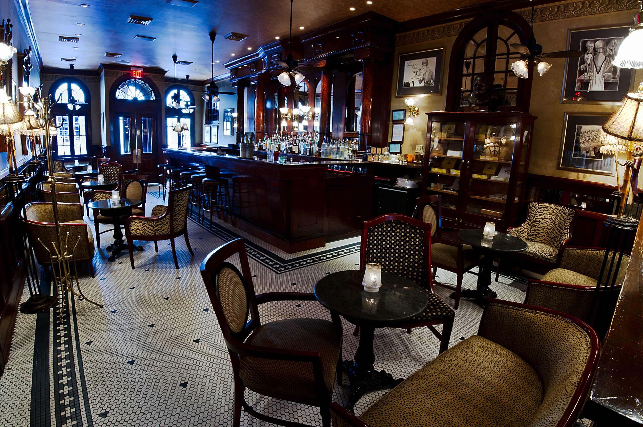 Cocktail Bars New Orleans | Arnaud's Restaurant