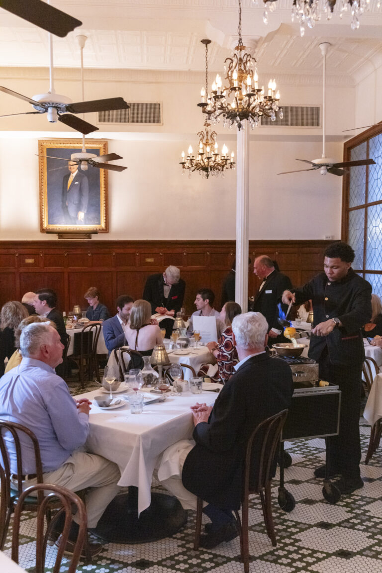 Fine Dining New Orleans | Arnaud's Restaurant